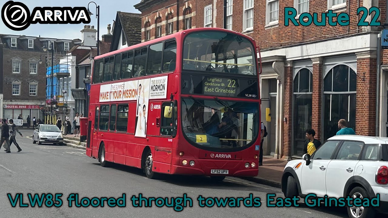 *THRASH* ~ VLW85 is hammered along the A22 towards East Grinstead | Wright Eclipse Gemini - Route 22