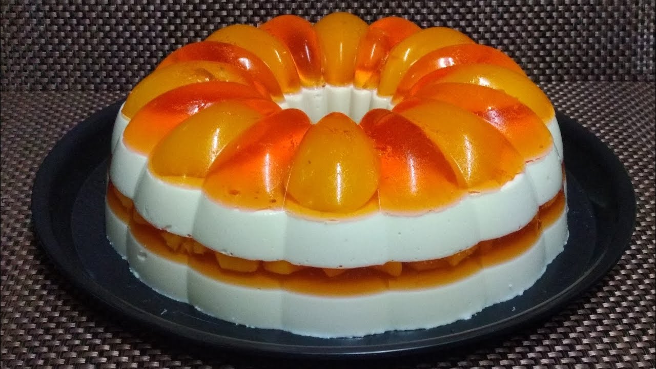 Gelatina de durazno con tres leches y queso crema