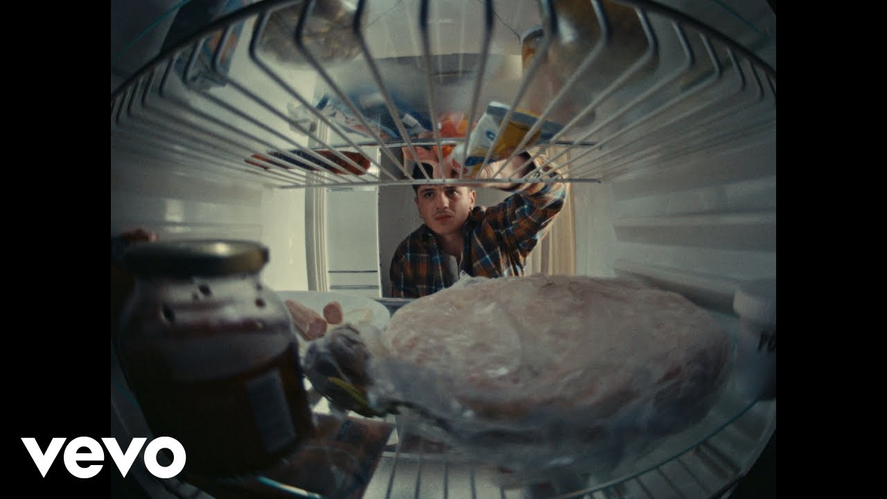 Olly, Juli - A noi non serve far l'amore (Visual Video)