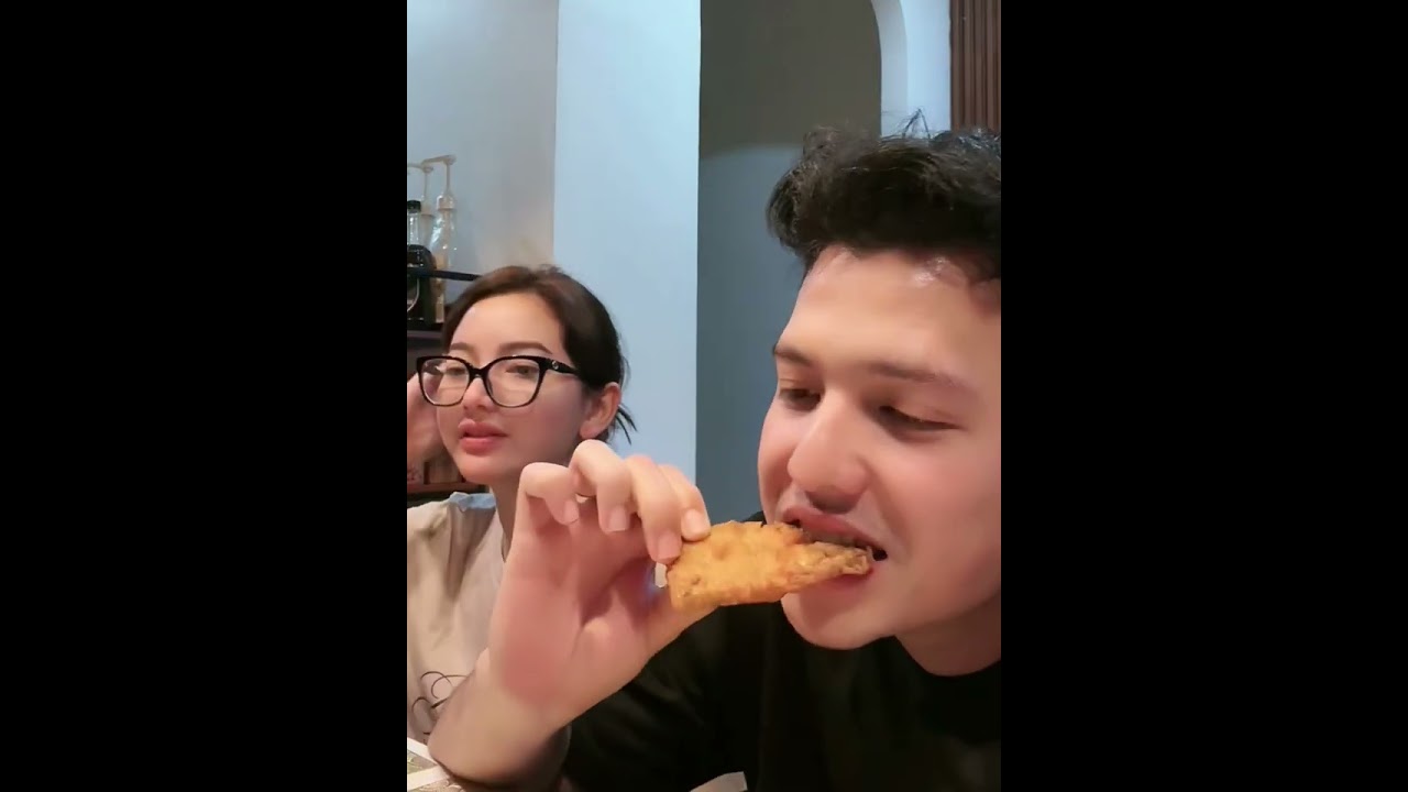 LIVE GLENCA CHYSARA MAKAN SAHUR BARENG SUAMI SAMBIL NGOMONG JAWA BIKIN KETAWA TERUS