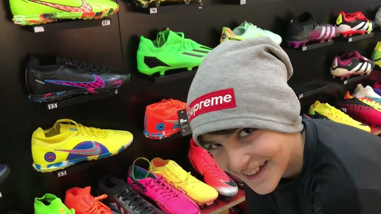 ამჯერად ლიდერში მეკარის ხელთათმანი შეივოძინეთ :)