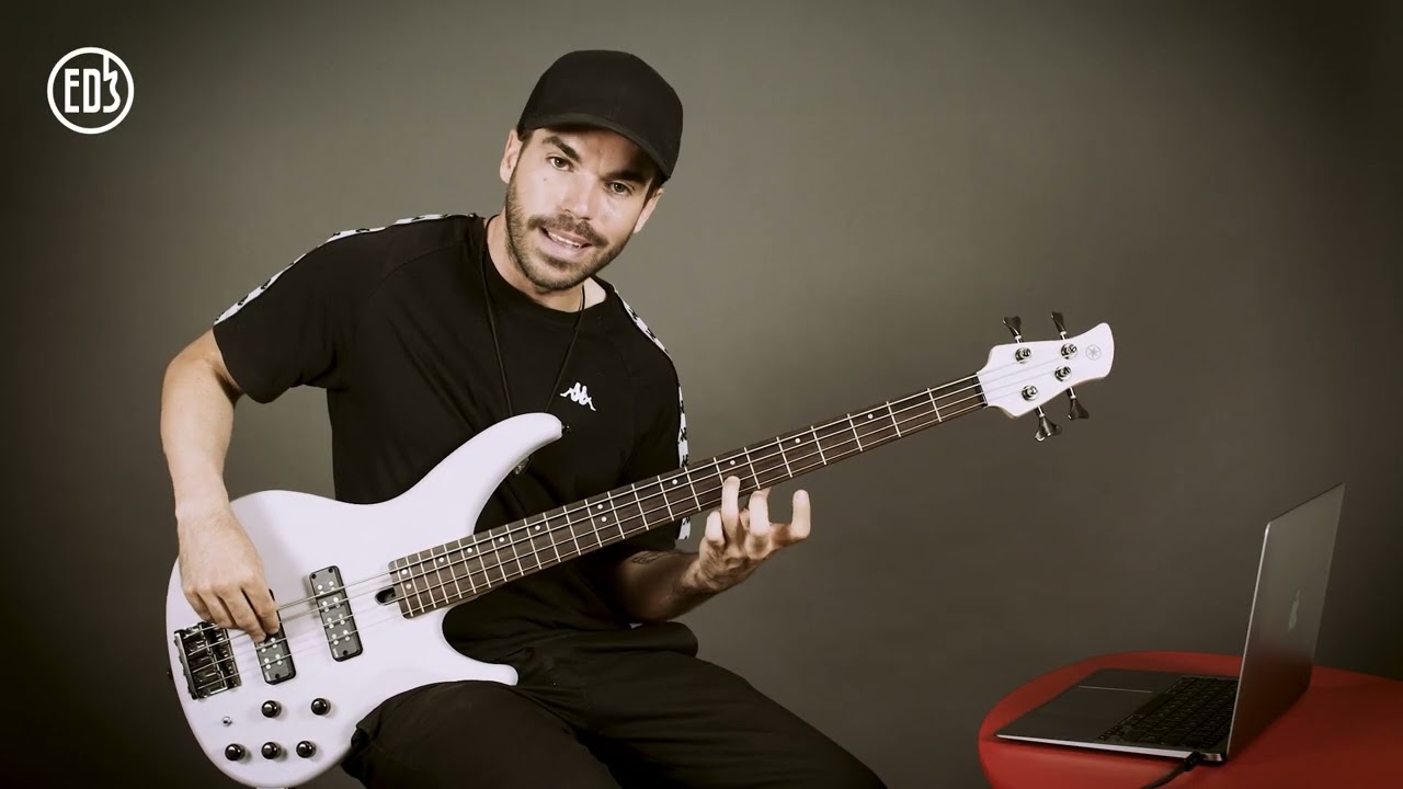 Ejercicio de arpegios con tapping en el bajo eléctrico