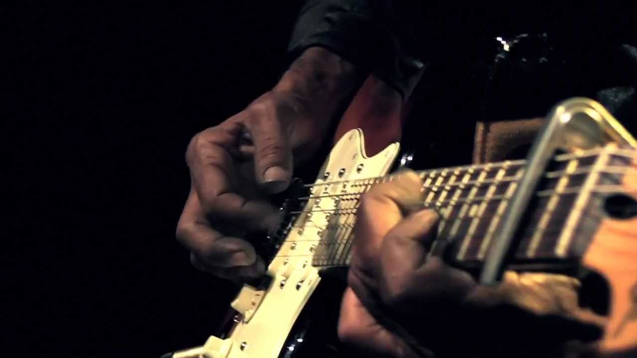 TERAKAFT Imad Halan session live www.worldvillagemusic.com