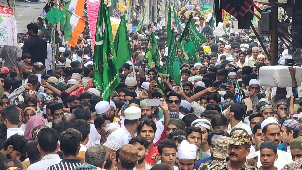 ईद मिलादुन्नबी के मौक़े पर बाड़ा से जामा मस्जिद तक जुलूस LIVE देखें मेरे साथ 
