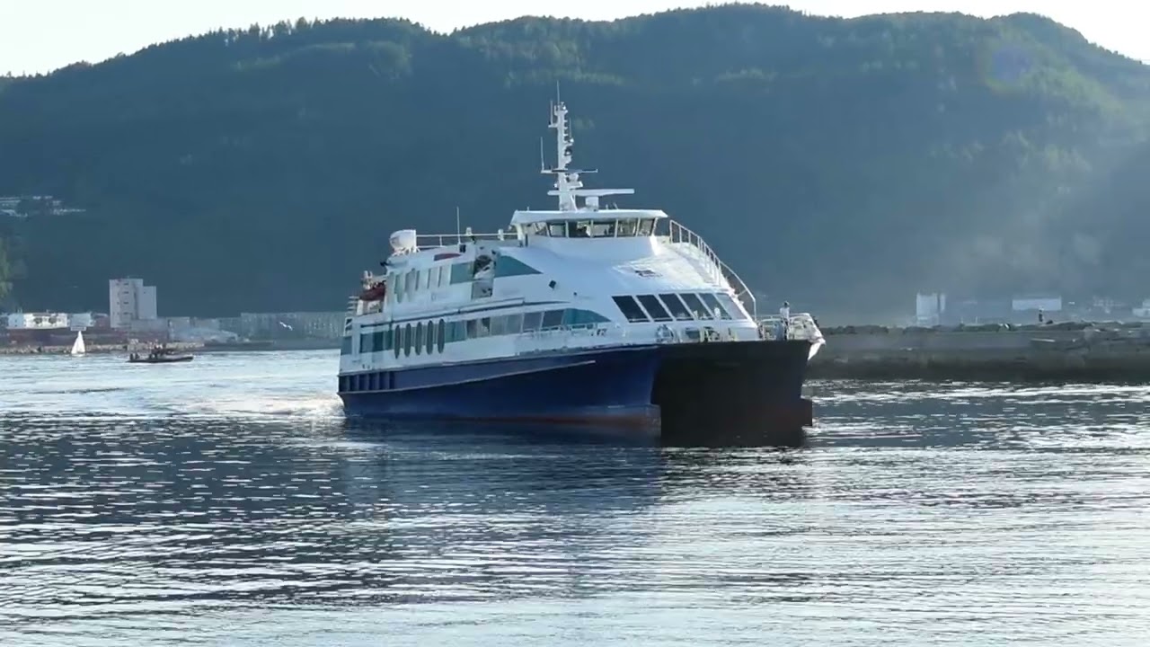 Ladejarl ankommer Trondheim