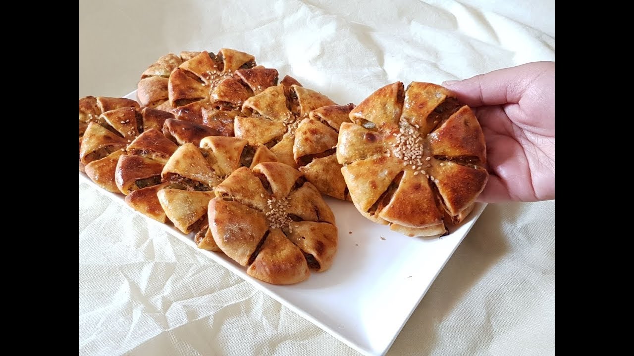 فطائر سهلة بحشوة بسيطة ولذيذة و اقتصادية