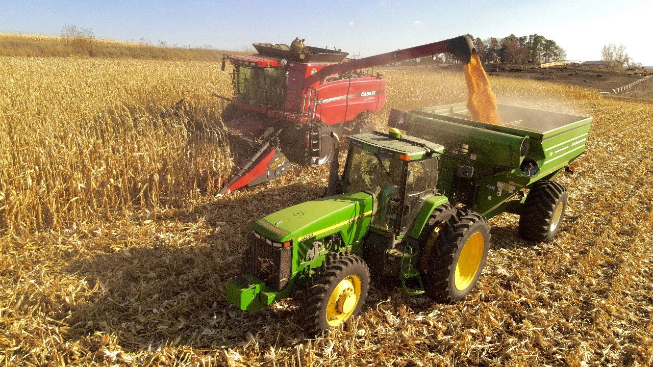 Farmers Helping Farmers | South Dakota Corn Harvest