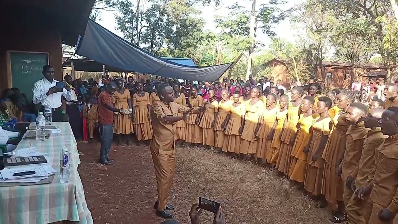 Mtaguso wa Vaticano - Kwaya ya Kigango cha Kishanga/ Munzeze