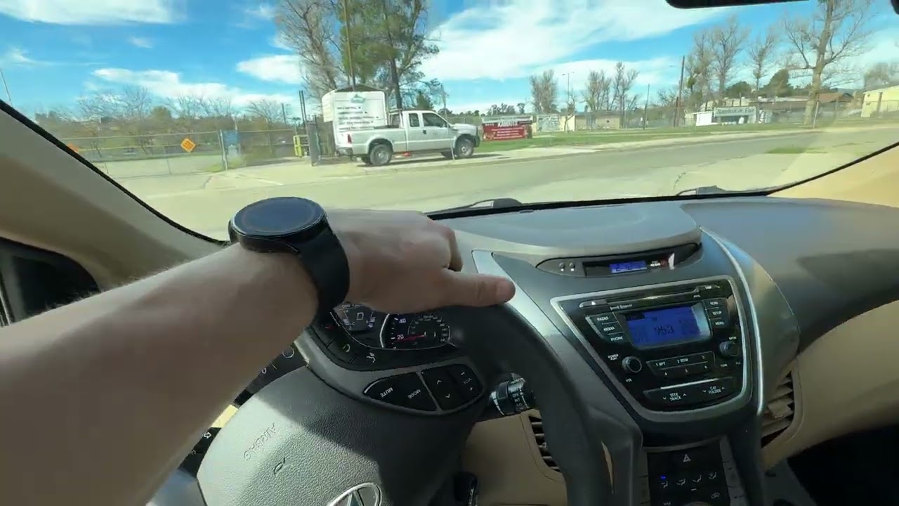 2013 Hyundai Elantra vin 227282 Test Drive