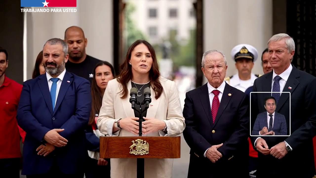 Presidente José Antonio Kast entrega declaraciones junto a la ministra del Deporte, Natalia Duco