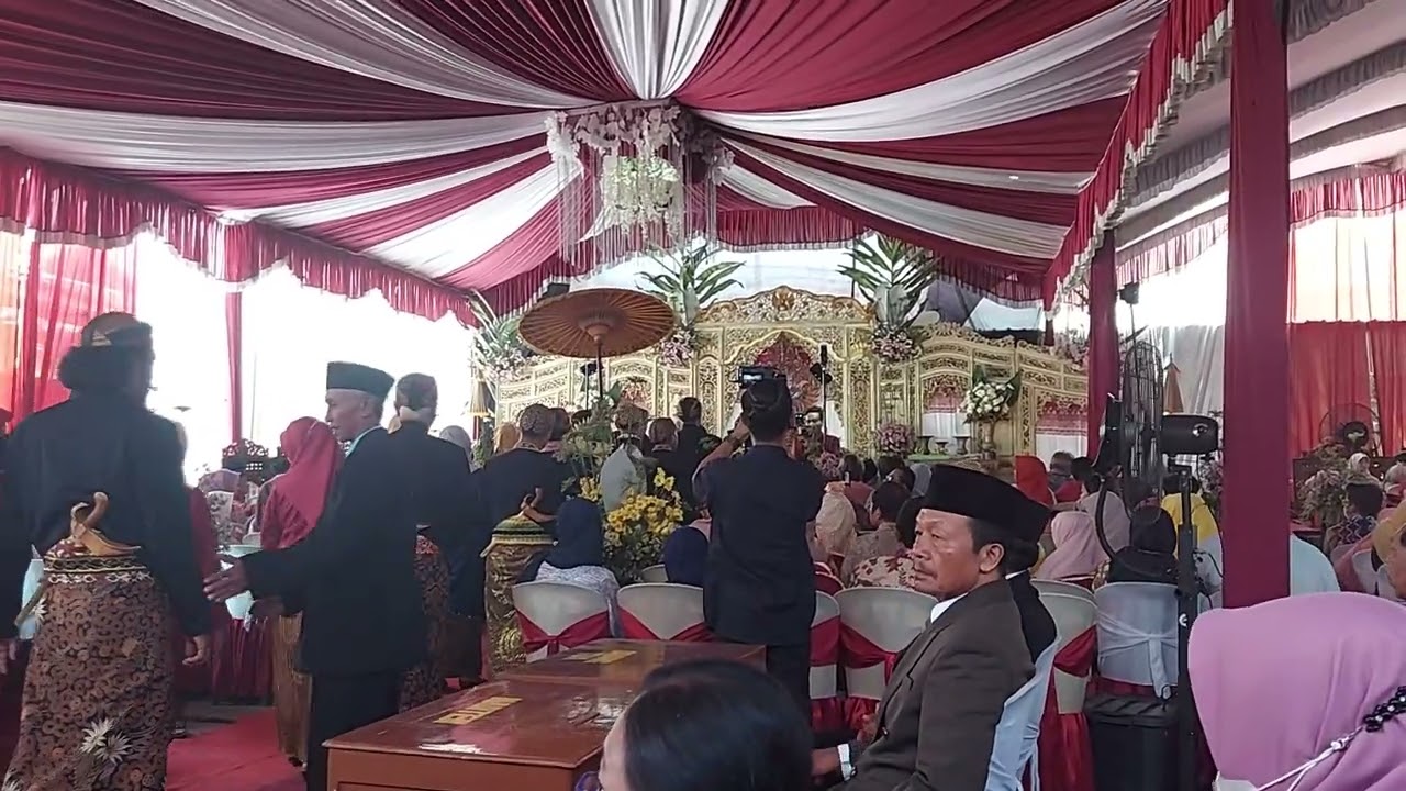 Javanese Culture  - Wedding ceremony #java #culture #world  #unesco