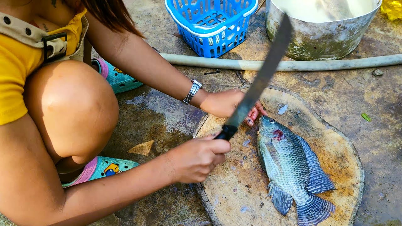 [4K] Day in the Life of a Self-Sufficient Village in Isaan North East Thailand