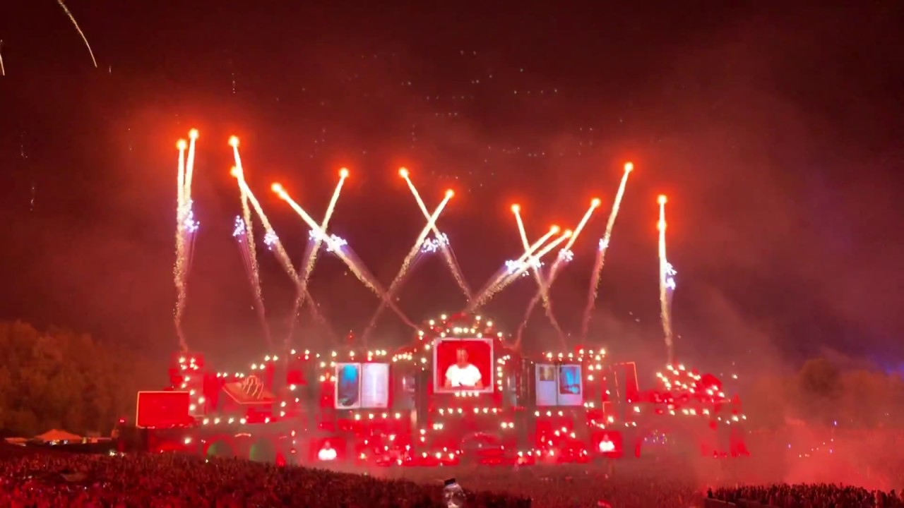 Armin Van Buuren - Bla bla bla @ Tomorrowland final W2 2019
