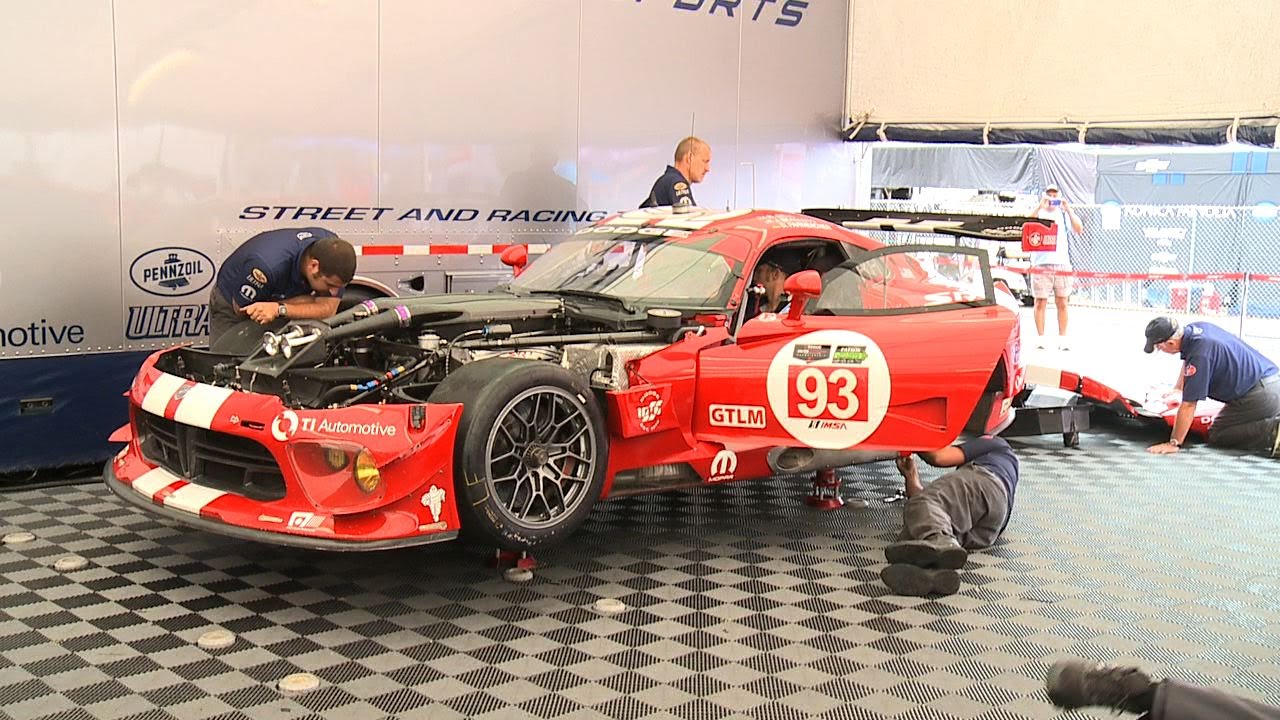 Viper SRT GTS-R Prepares for the Petit Le Mans