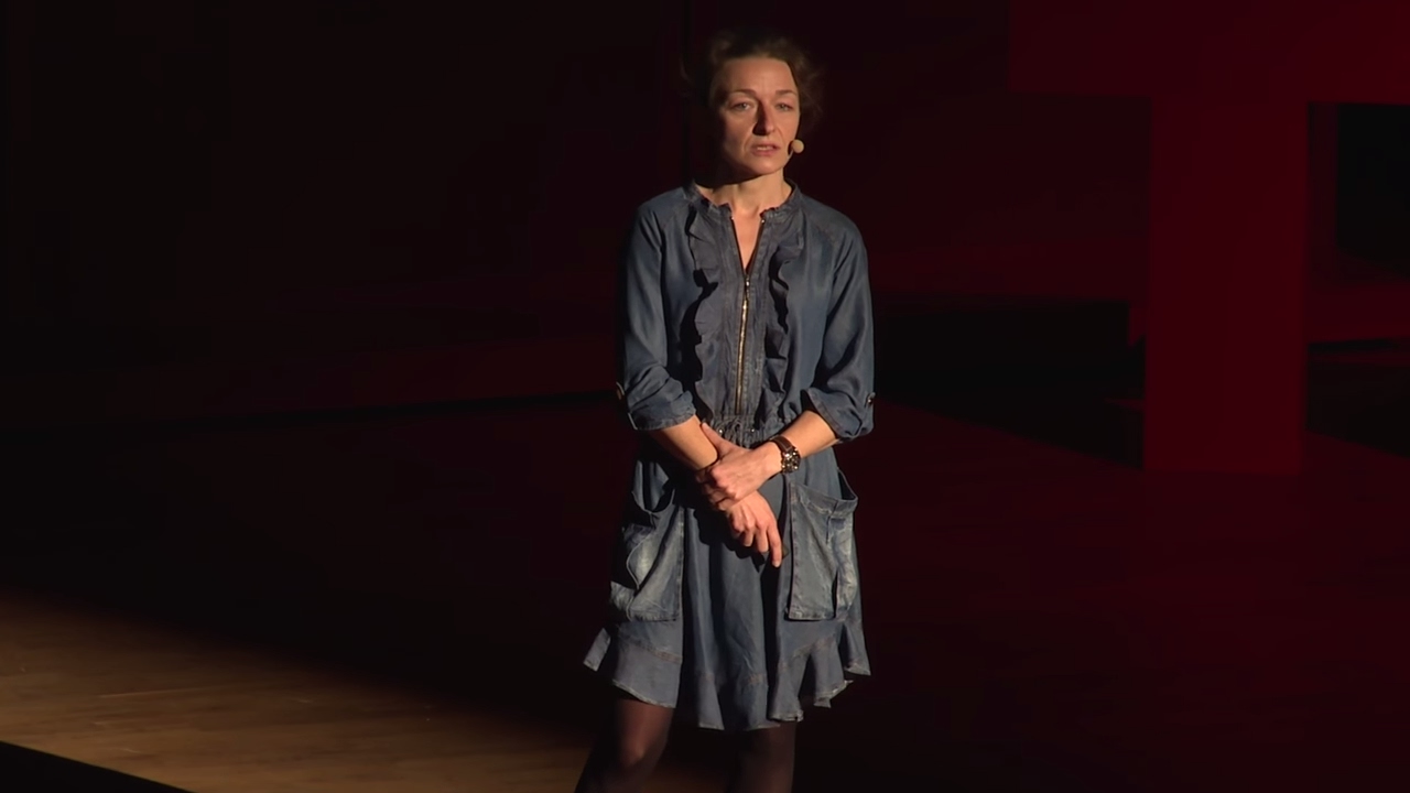 Dokąd możesz dojść stojąc na macie? | Justyna Wojciechowska | TEDxPiotrkowskaStreet