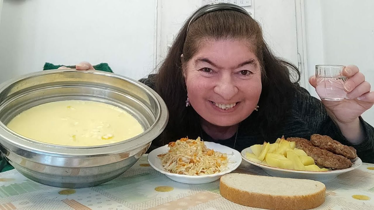 ЯМ-ЯМ-ЯМ 🍞🥰🥳 Кюфтенца картофи🥔🥗🥕салата със зеле и моркови! ВЕЧЕРЯТА ми на 13.03.2026🥓🐔 🐓🥕🦆🥗🥬🍷🥂🍾🍷🥂🍾🍷