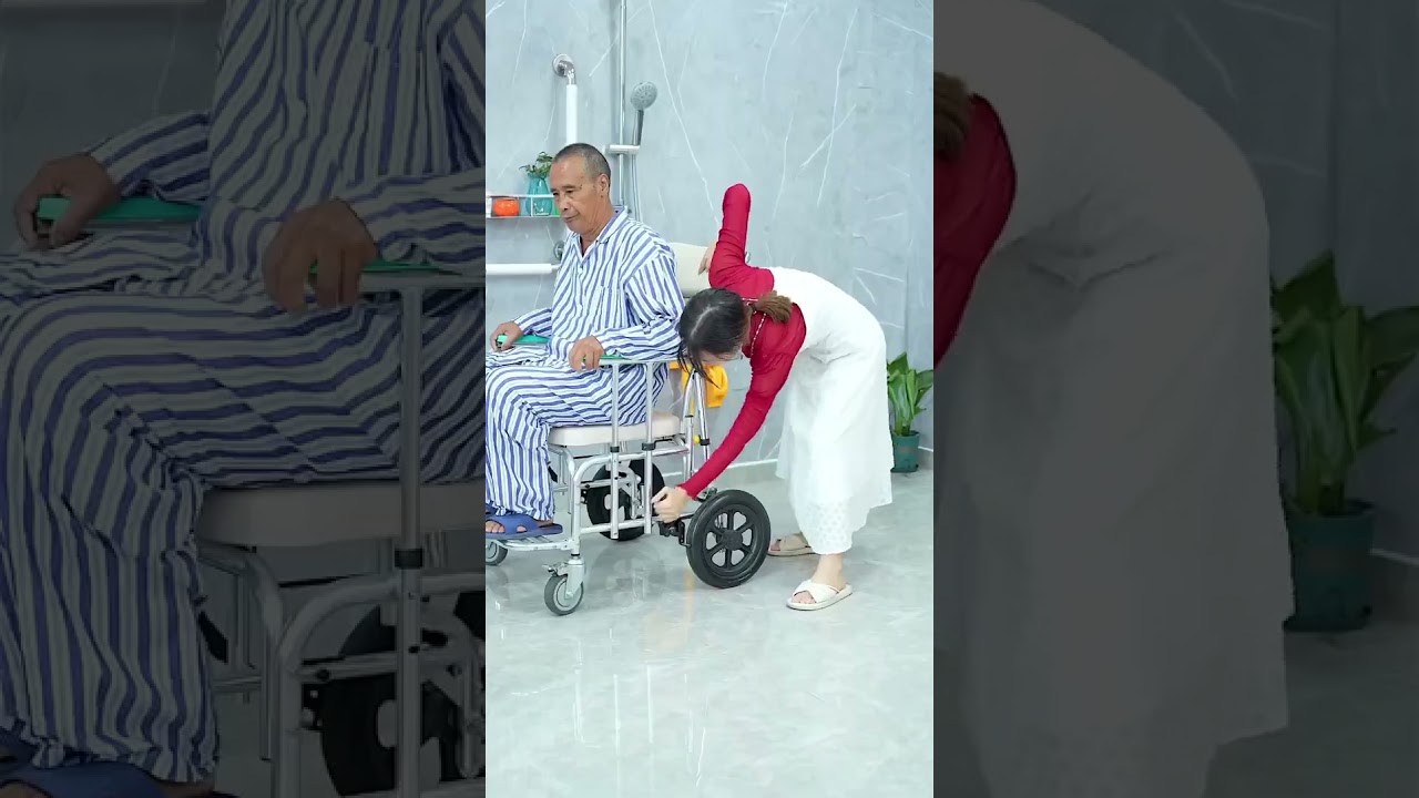 How Shower Chairs Improve Bathroom Safety: Must-Have for Seniors