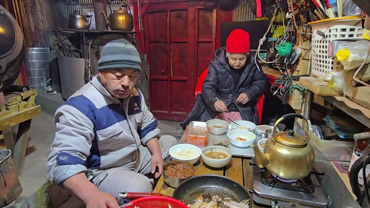 98세 울엄니 밥한끼 상차리기 힘드니 난로에서 먹읍시다 