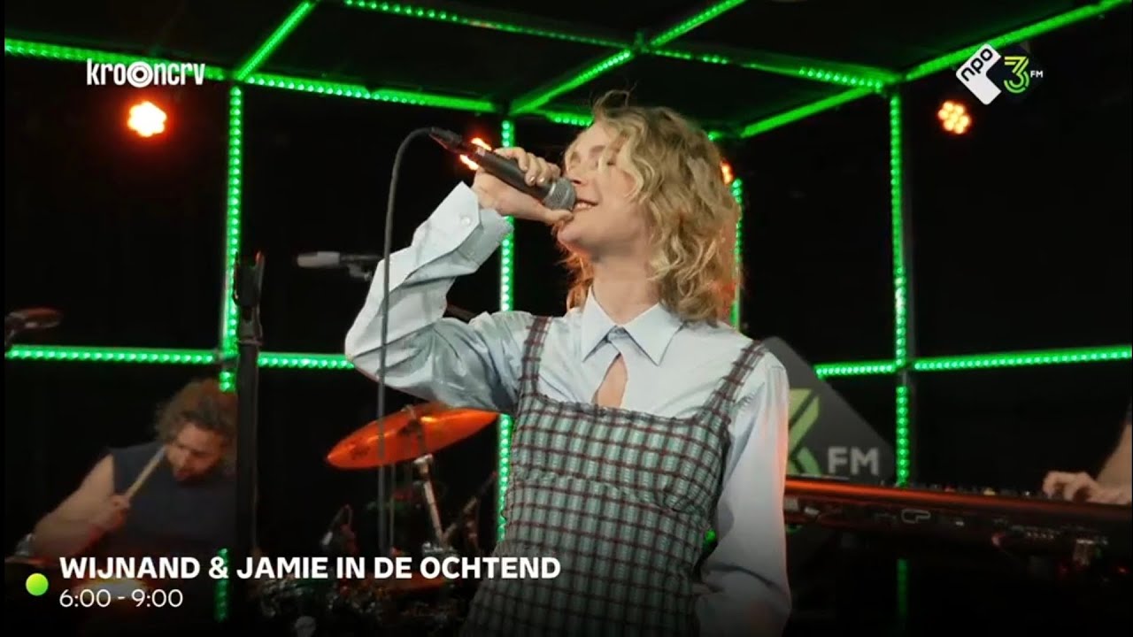 Pommelien Thijs zingt Atlas voor het eerst (live op de radio) *volledige interview + optreden*