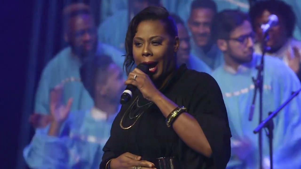 Total Praise Mass Choir & Jessica Dorsey - Put a Praise on it (interpr&eacute;tation)
