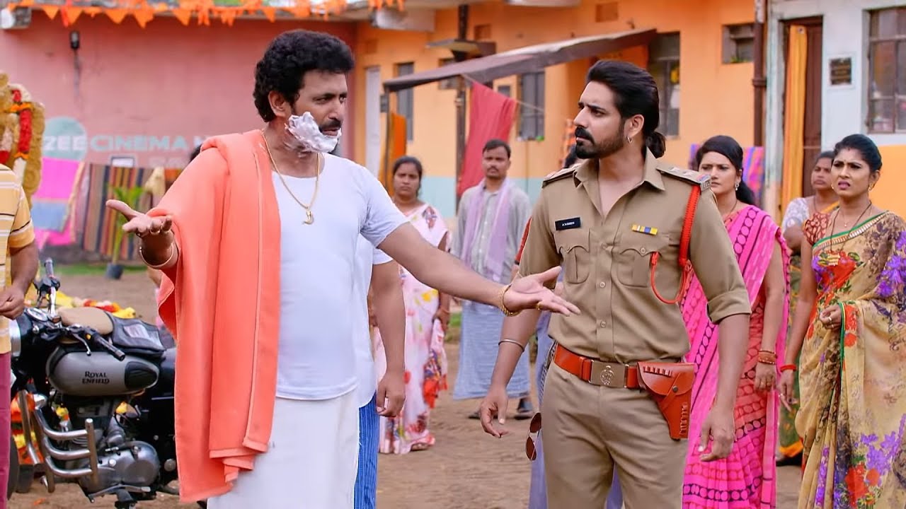కాలనీకి వచ్చే ఇన్‌స్పెక్టర్ వంశీ | Suryakantham | Full Ep 831 | Zee Telugu | 16 July 2022
