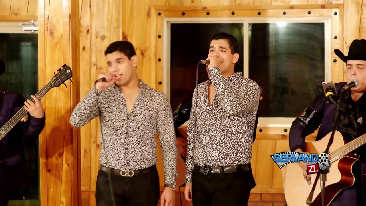 Saul y Samuel Ft. Los Del Arroyo - Nada Es Facil (En Vivo 2016)