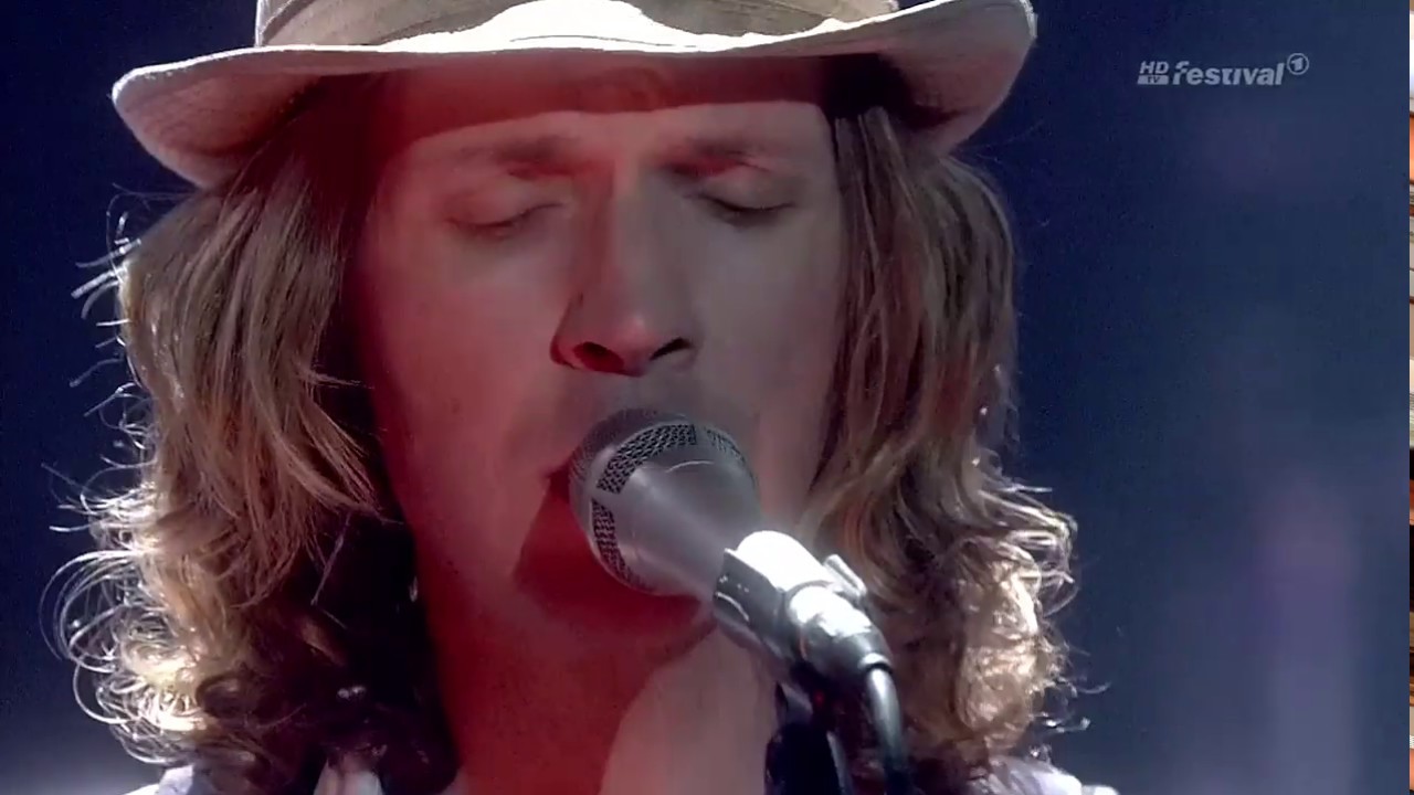 Beck - I Think I'm in Love (London 2006)