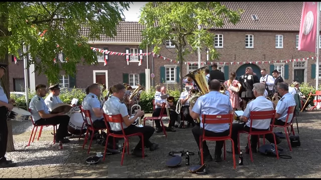 Schützenfest 2024 in der Zollfeste Zons. Ein Konzert der Musikkapelle 