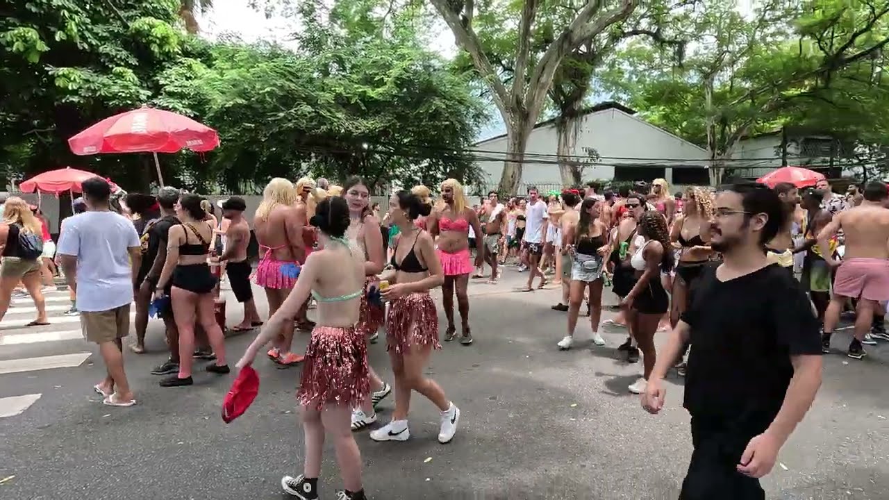 【4K 60fps】🇧🇷 RIO DE JANEIRO CARNAVAL - Bloco Suvaco de Cristo | Rua Jardim Botânico - RJ