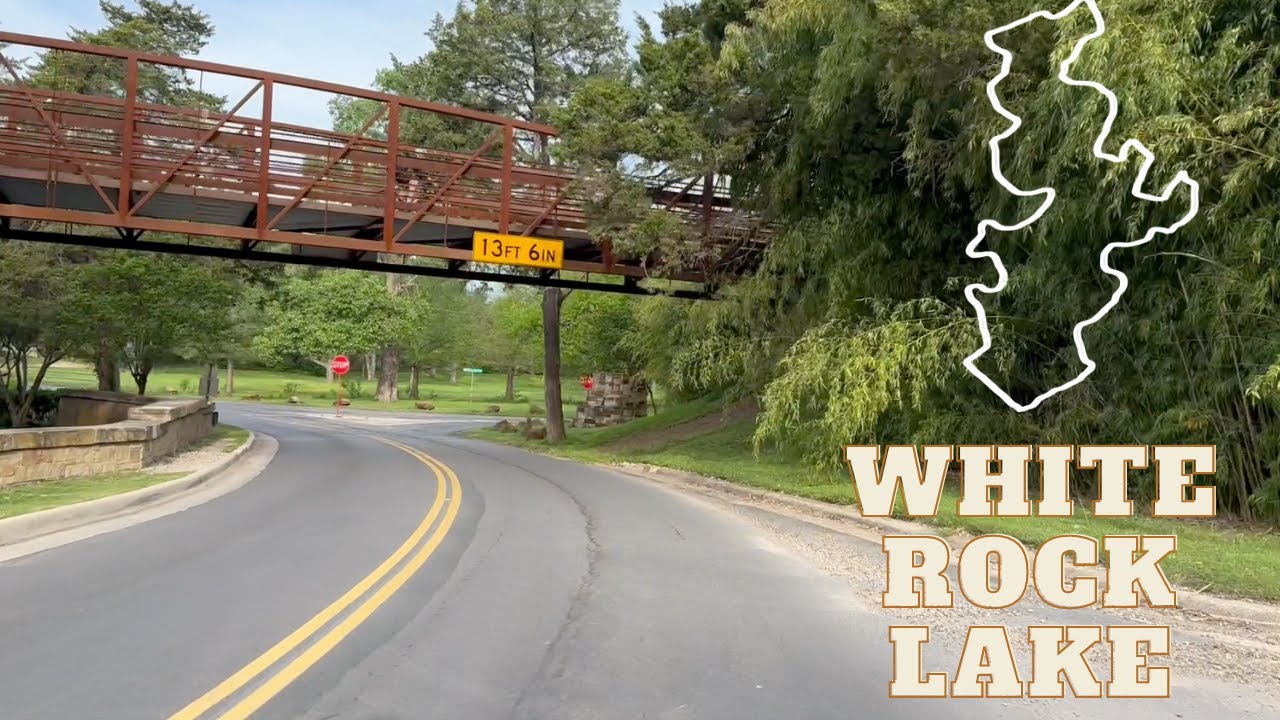 Relaxing bike ride around White Rock Lake