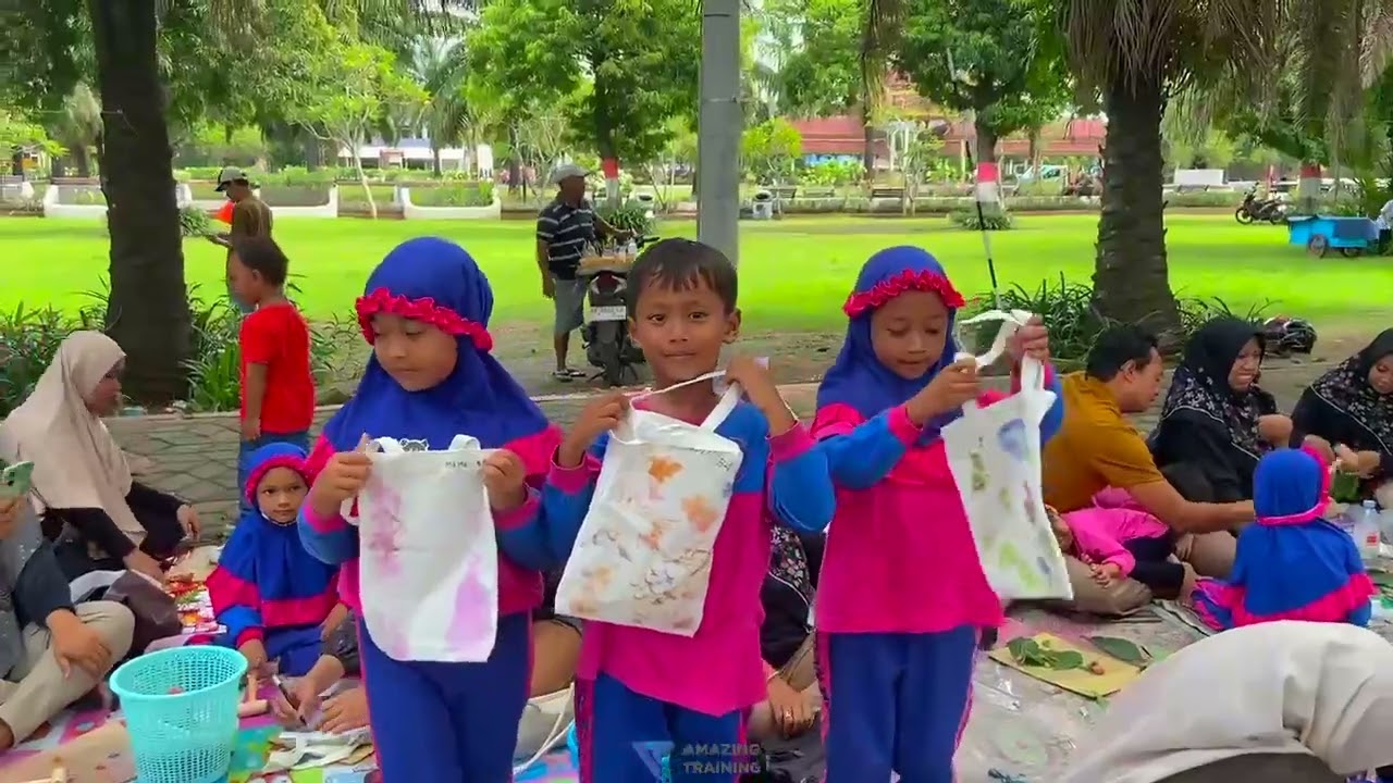 Family gathering dan Tarhib ramadhan TK IT Nur Mujahidin kota Madiun...