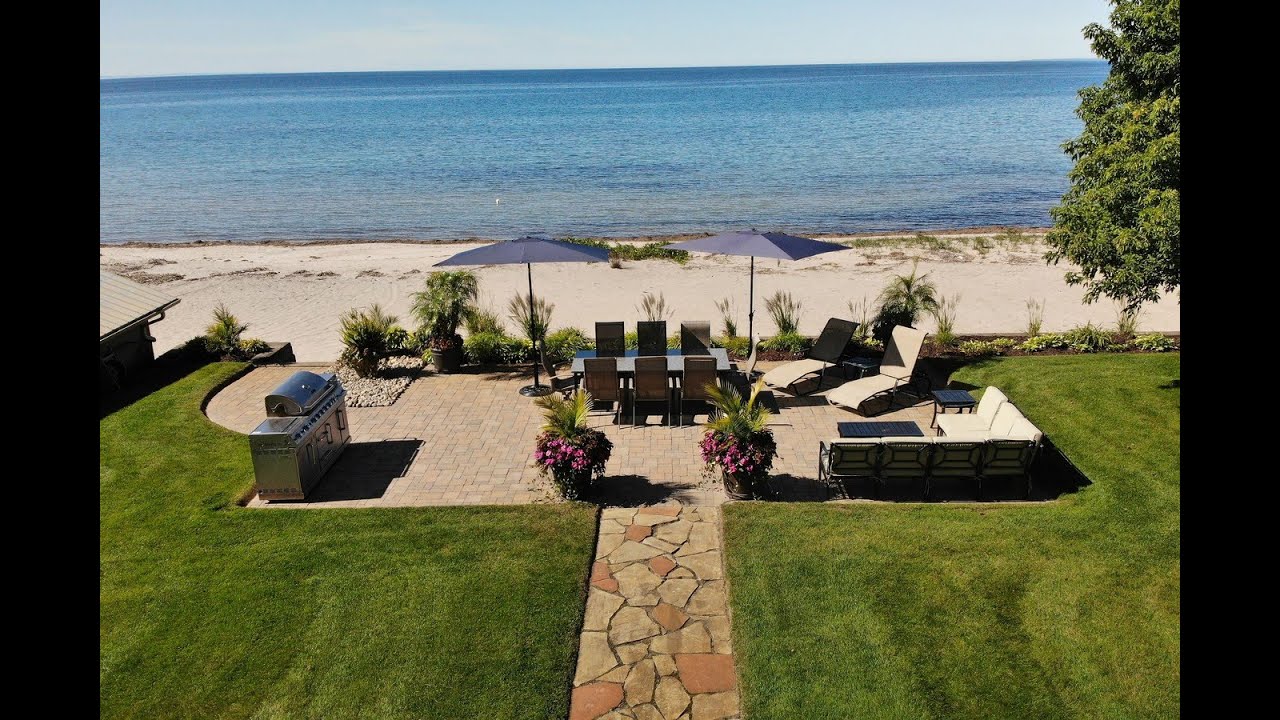 Georgian Bay Waterfront Estate, Tiny, ON - Sotheby's International Realty Canada