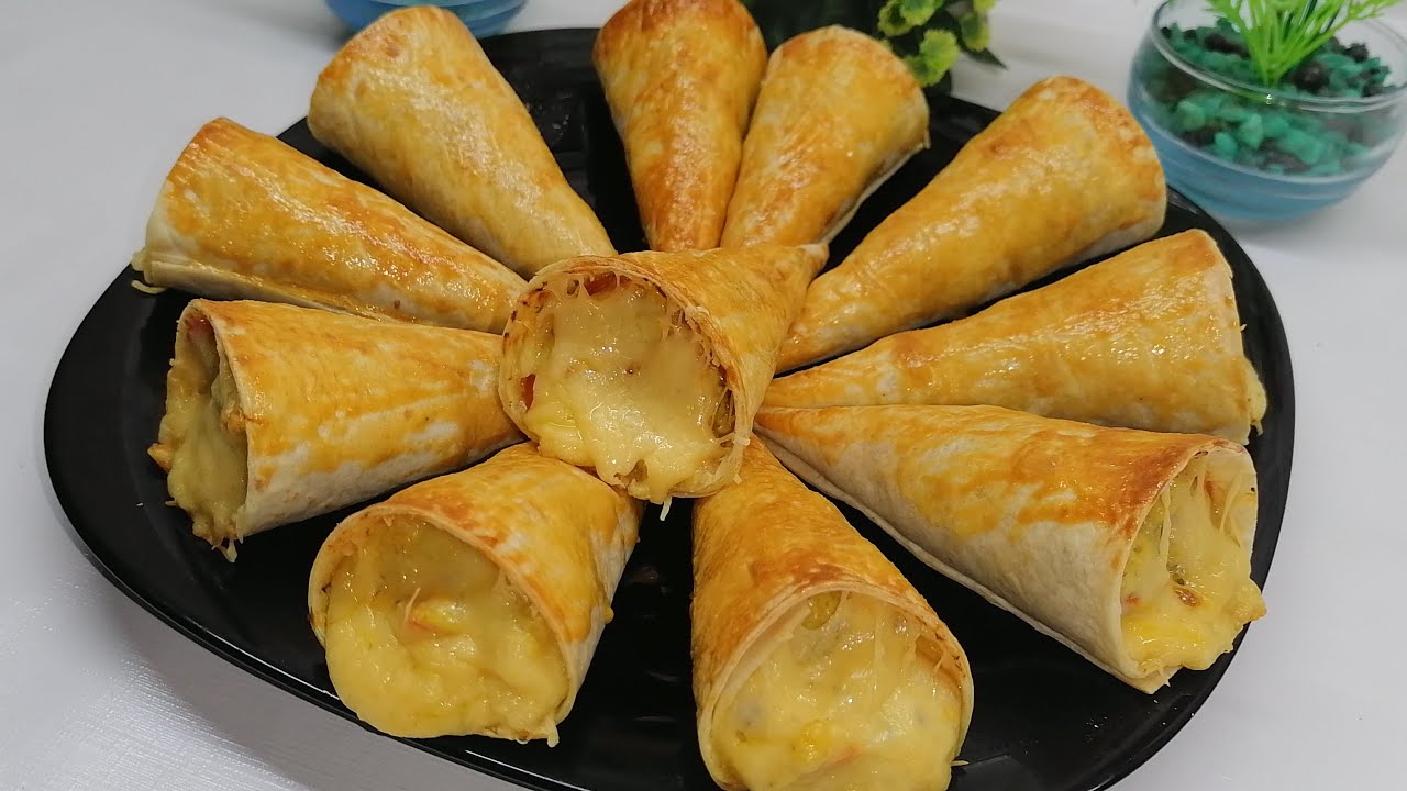 كورني مالح بخبز الطاكوس👌بحشوة الدجاج والجبن بدون قوالب كيوجد فالدقيقة 90😍ساهل وسريع