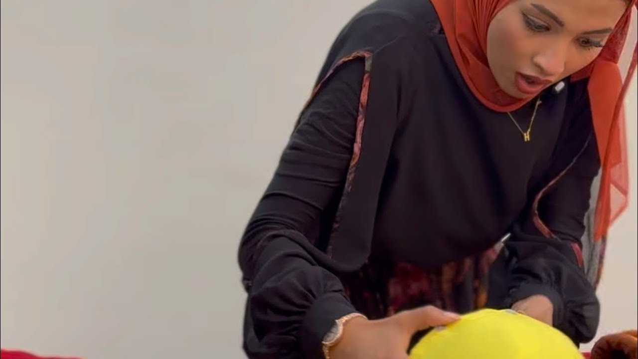 إكتشف ان مرات ابنه حامل في كوره    شوفو حصل ايه !