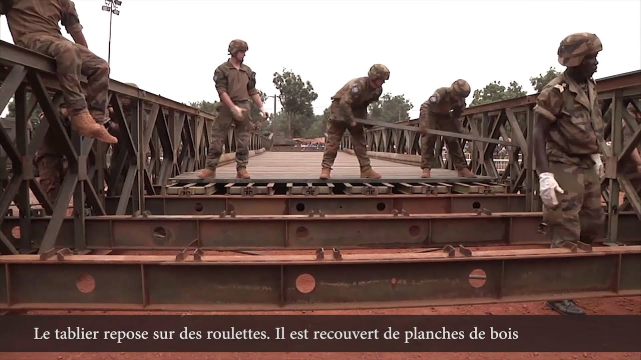 Construction d'un pont Bailey à Bangui