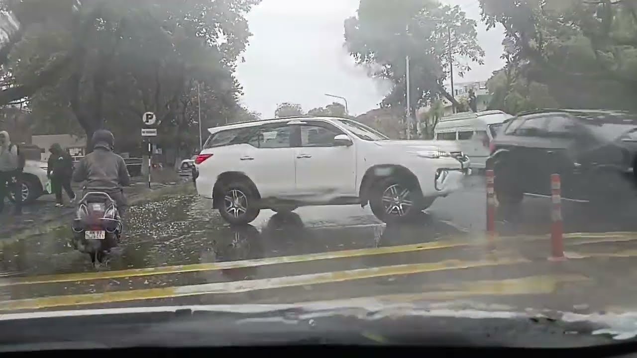 Chandigarh mein ho rahi barish