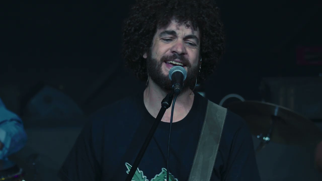 La Juan Román - Preso De Esta Cumbia  (Directo en Granada 10)