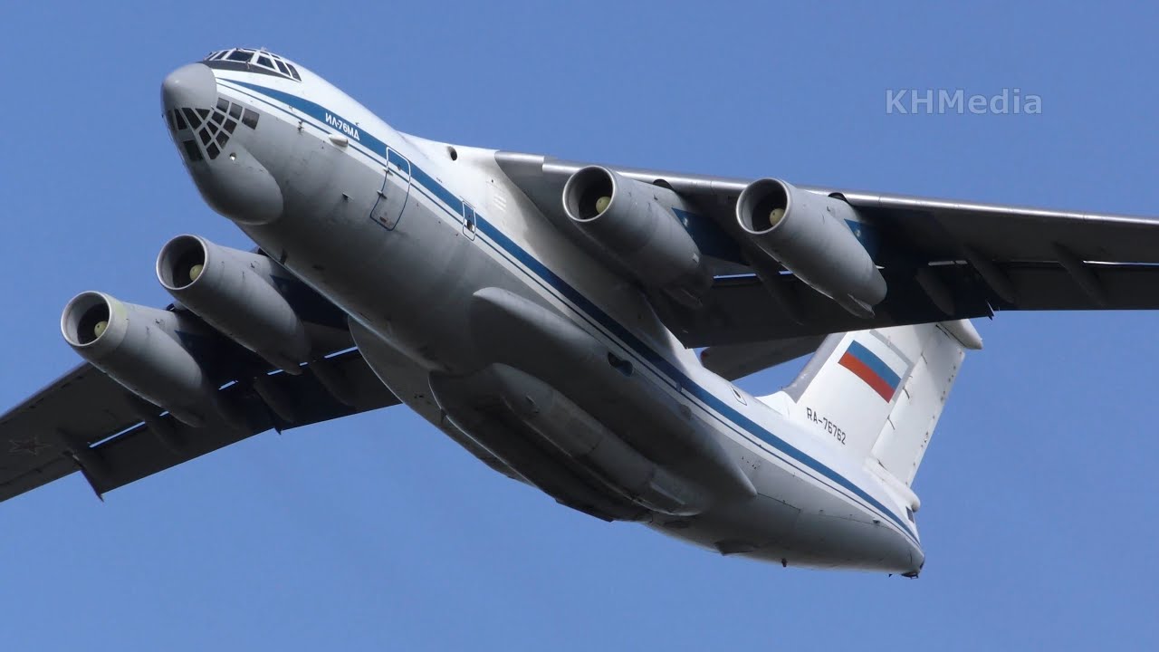 Ил-76МД взлетел и повернул вправо RA-76762