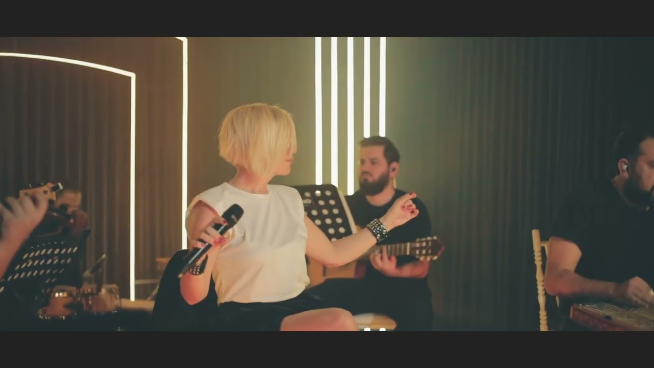 Ayşe Ekiz - Kader Diye Diye (Akustik)