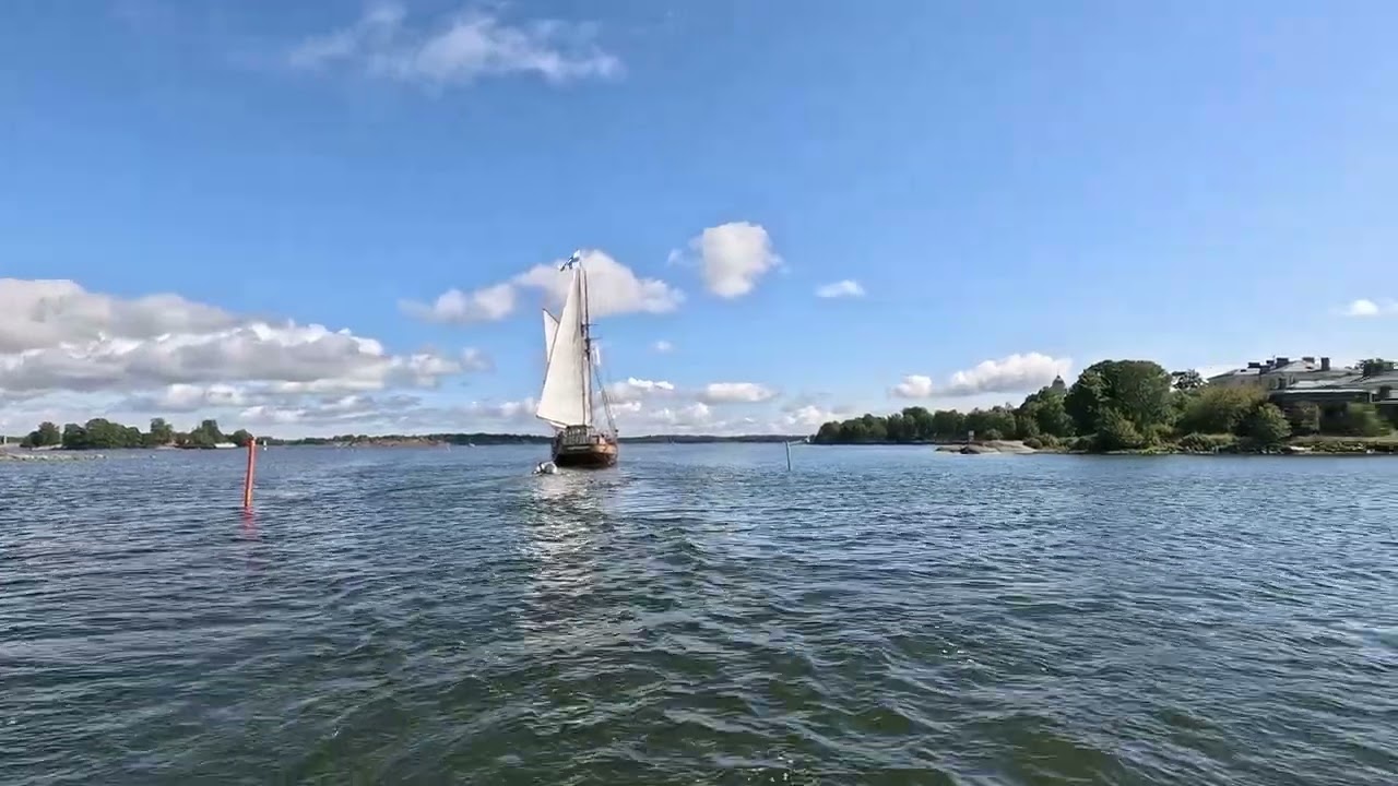 Helsinki kauneimmillaan purjehdus Kustaanmiekalta Eiranrantaan