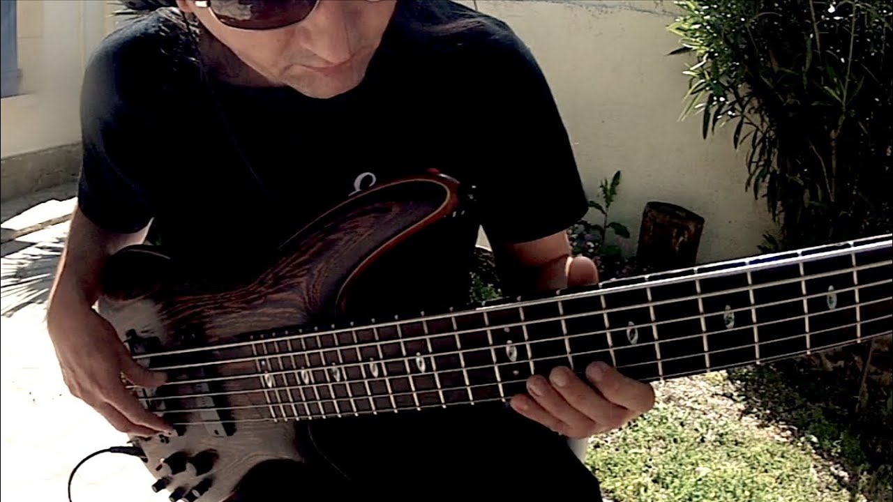 FRANCK HERMANNY - AXE - HEAVY SOLO BASS | BassTheWorld.com