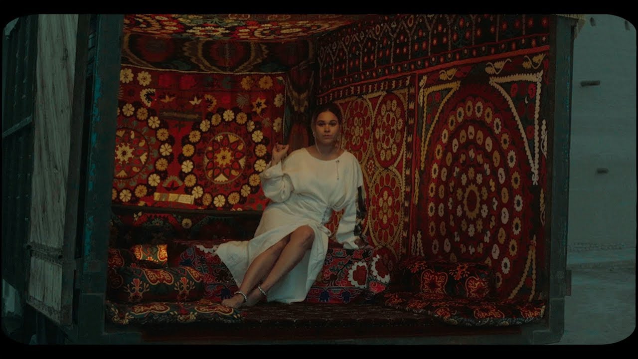 TATARKA &mdash; AU (official music video)