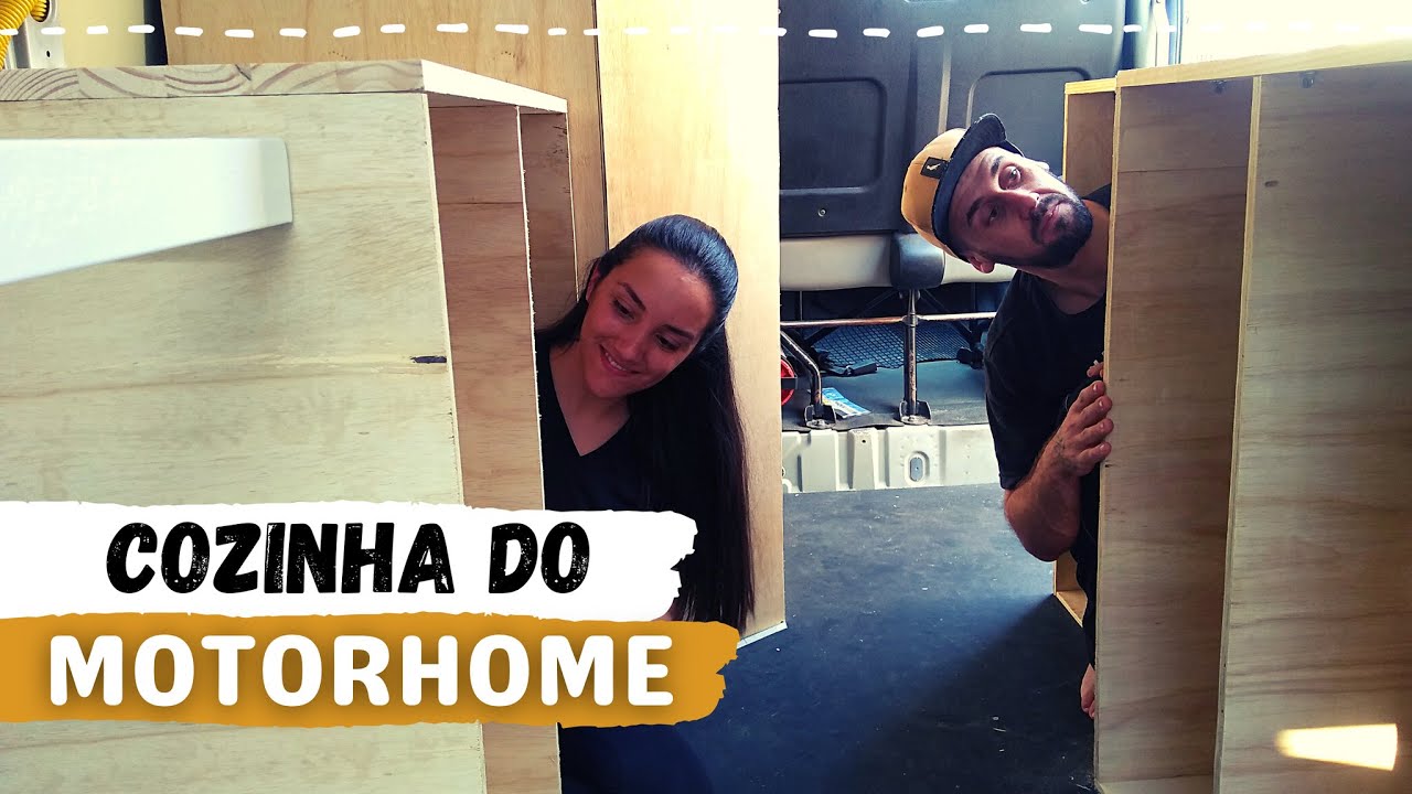 Balcão / armário com compensado naval e pinus no motorhome | Vanhome artesanal - T1 Ep09