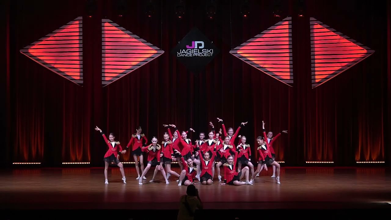 JAZZ 9-11 lat JDP JAZZ - J3 - 21. Przegląd Jagielski Dance Project