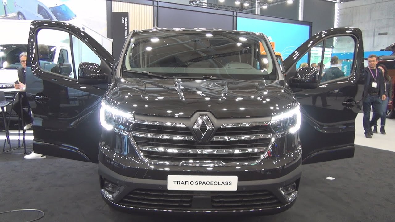 Renault Trafic SpaceClass Combi Van (2023) Экстерьер и интерьер