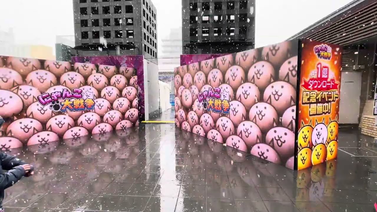 にゃんこ先生1億ダウンロードイベント　京都駅