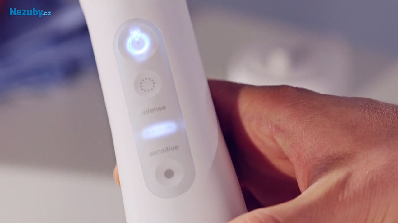 Nazuby.cz| Recenze cestovní ústní sprchy Oral B Aquacare 6