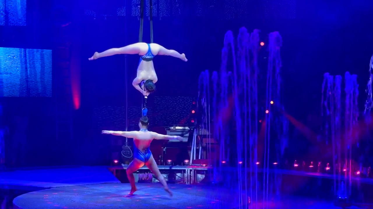 SPLASH! – vízicirkusz – Swing a víz fölött #circus