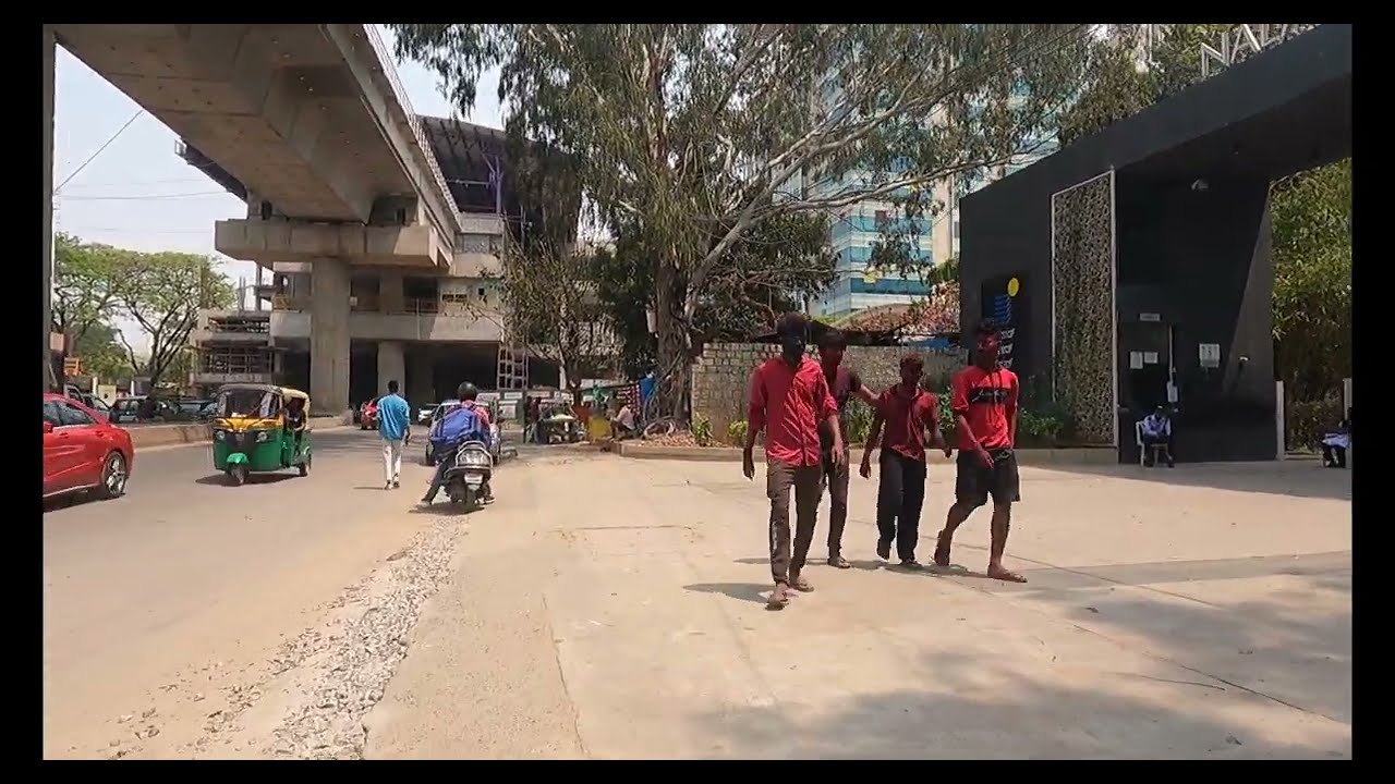 Bangalore traffic: Walk from Phoenix mall to Brigade Metropolis