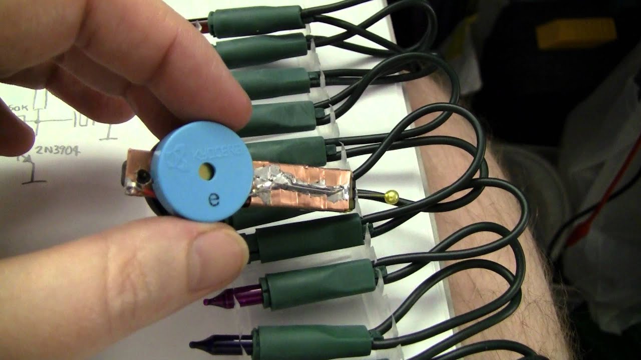 Advent Calendar of Circuits 2011: Day 12: X-mas Light Dead Bulb Locator